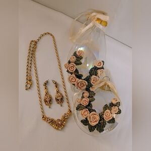 𝑷𝒊𝒏𝒌 𝑹𝒐𝒔𝒆 𝑮𝒐𝒍𝒅 𝑻𝒐𝒏𝒆 𝑱𝒆𝒘𝒆𝒍𝒓𝒚 + 𝑶𝒓𝒏𝒂𝒎𝒆𝒏𝒕𝒔